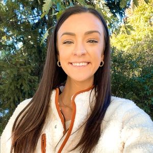 Meet your Posher, Lauren